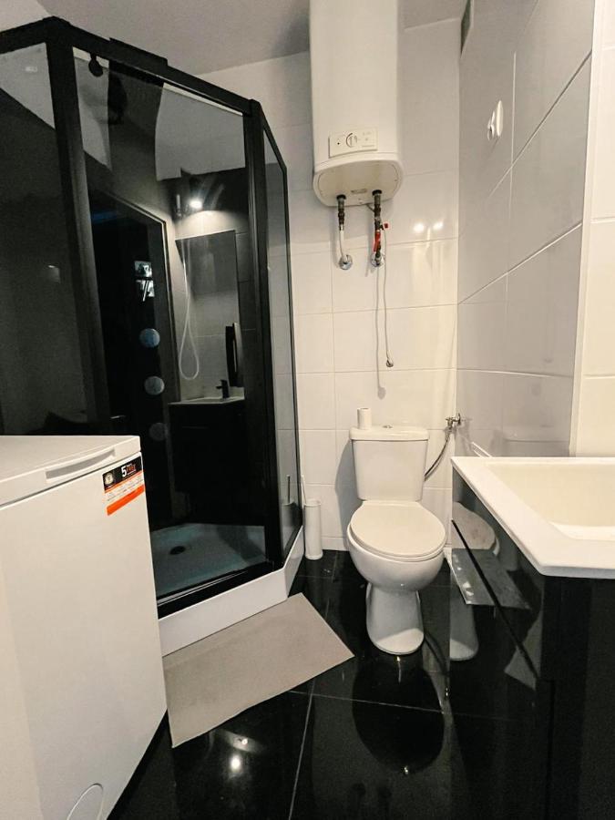 Batorego Apartment Krasków Dış mekan fotoğraf