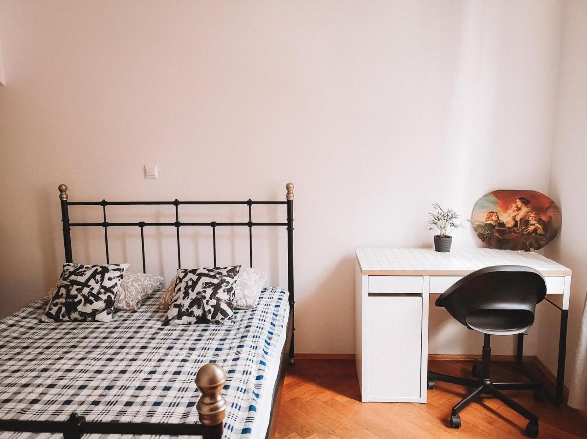 Batorego Apartment Krasków Dış mekan fotoğraf